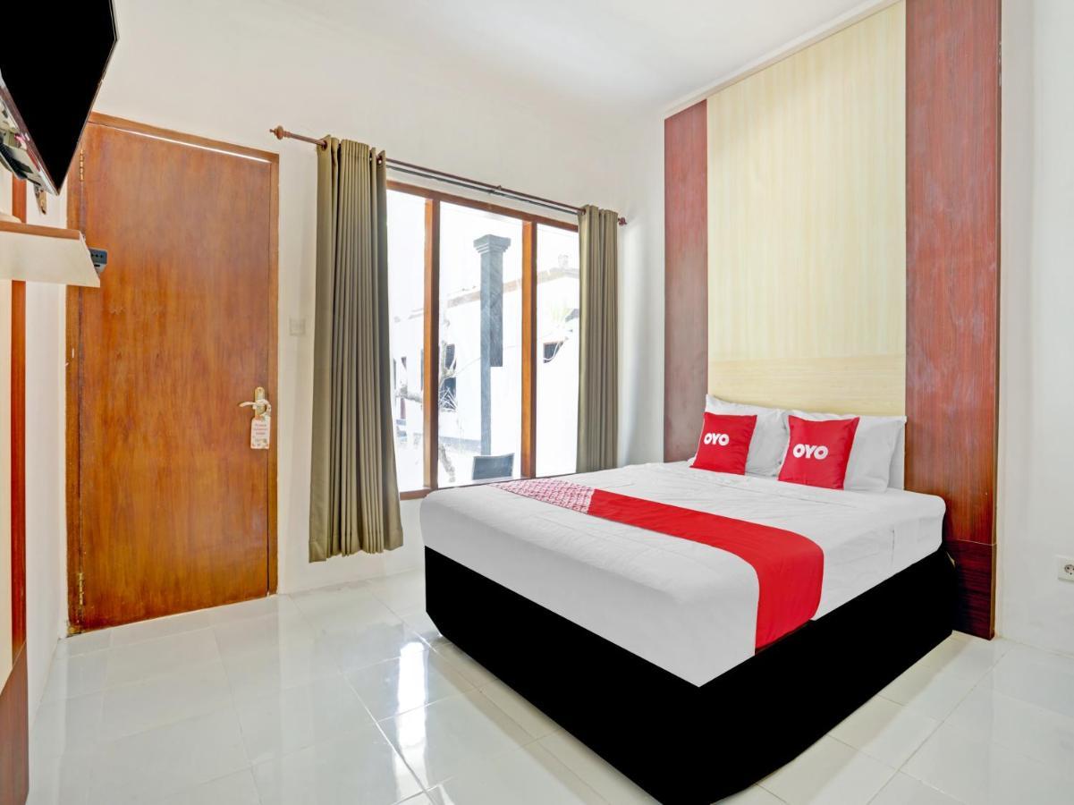 Oyo 90638 Pondok Idas Hotel Legian Exterior foto
